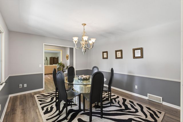 4730 Fairhills Road E, Minnetonka, MN 55345