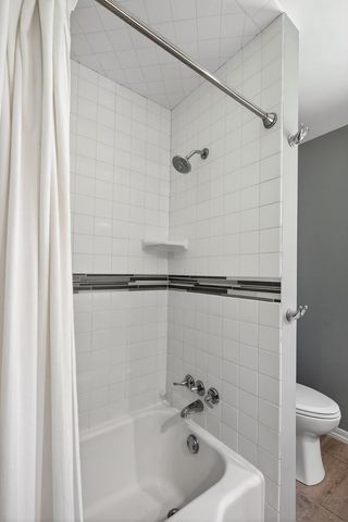 4730 Fairhills Road E, Minnetonka, MN 55345