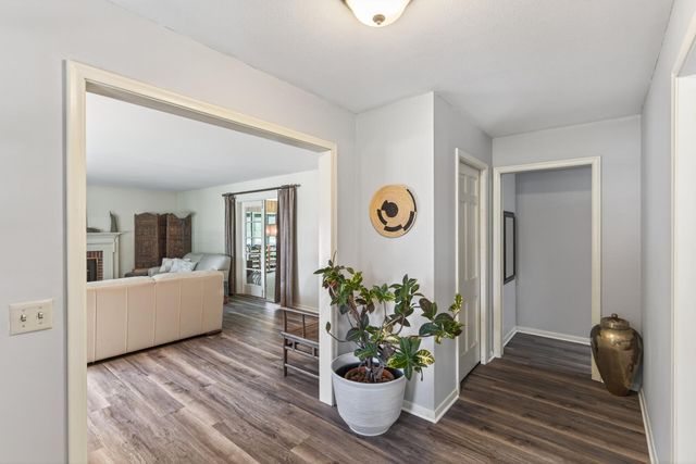 4730 Fairhills Road E, Minnetonka, MN 55345