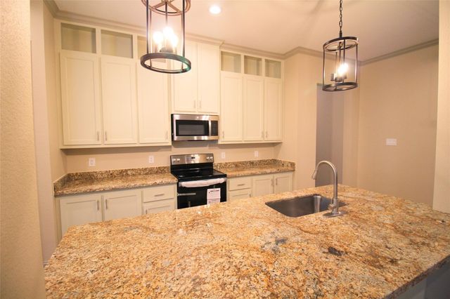 12987 Highway 105, Cleveland, TX 77327