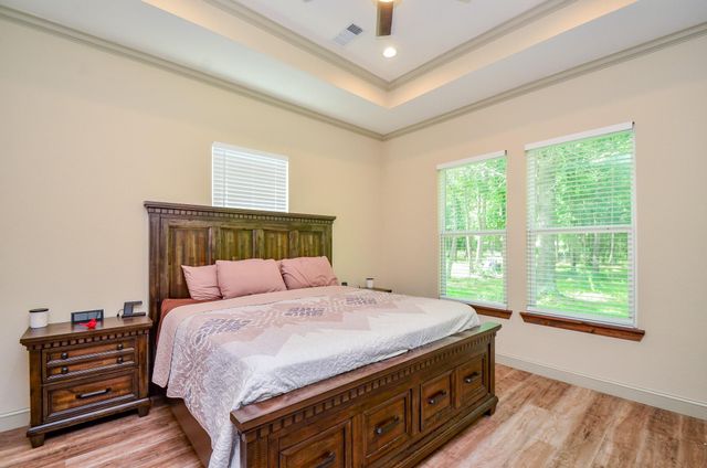 12987 Highway 105, Cleveland, TX 77327