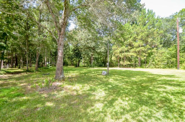 12987 Highway 105, Cleveland, TX 77327