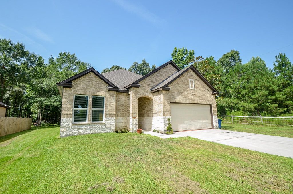 12987 Highway 105, Cleveland, TX 77327