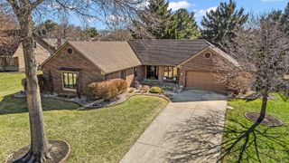 4335 W Hunters Ridge Lane, Greenwood, IN 46143