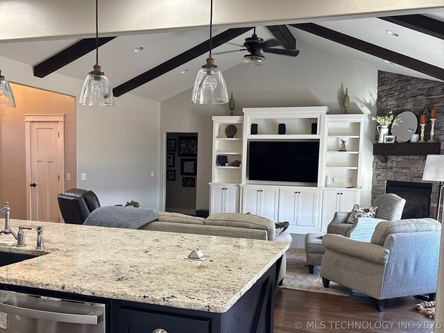 2323 N Oak Grove Road, Drumright, OK 74030