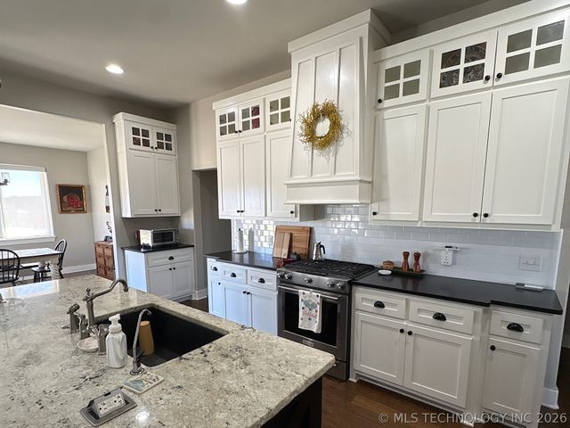 2323 N Oak Grove Road, Drumright, OK 74030