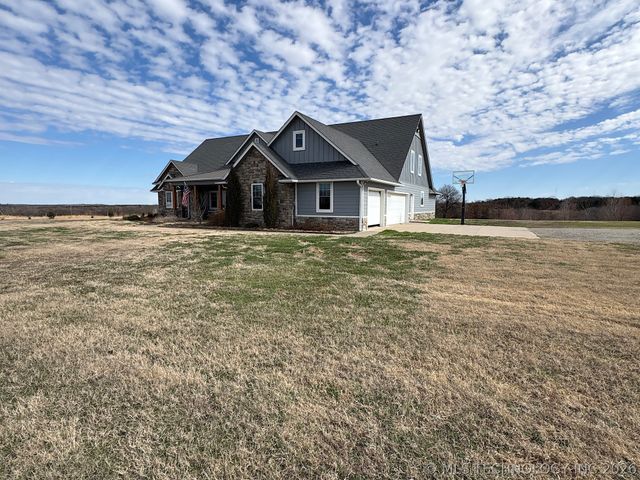 2323 N Oak Grove Road, Drumright, OK 74030