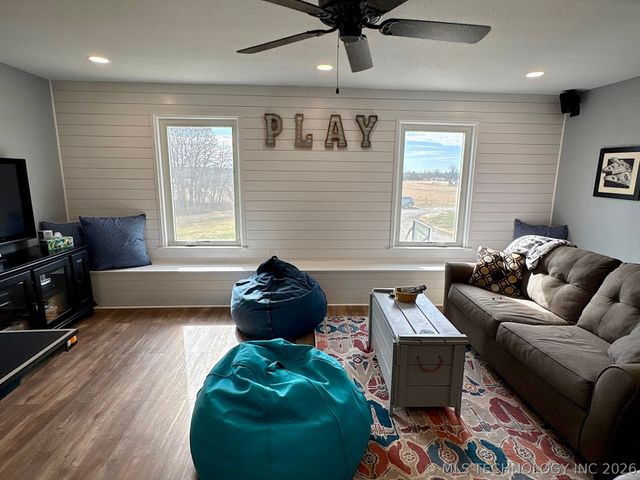 2323 N Oak Grove Road, Drumright, OK 74030