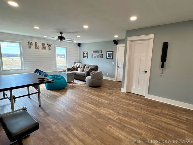 2323 N Oak Grove Road, Drumright, OK 74030