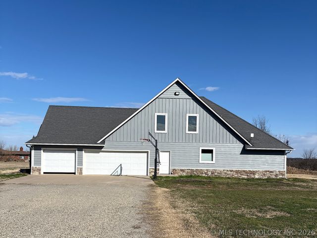 2323 N Oak Grove Road, Drumright, OK 74030