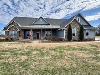 2323 N Oak Grove Road, Drumright, OK 74030