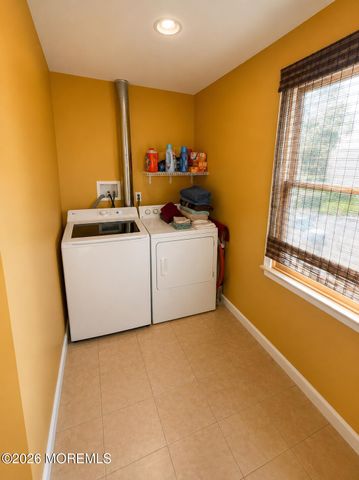 613 Branch Drive, Toms River, NJ 08755