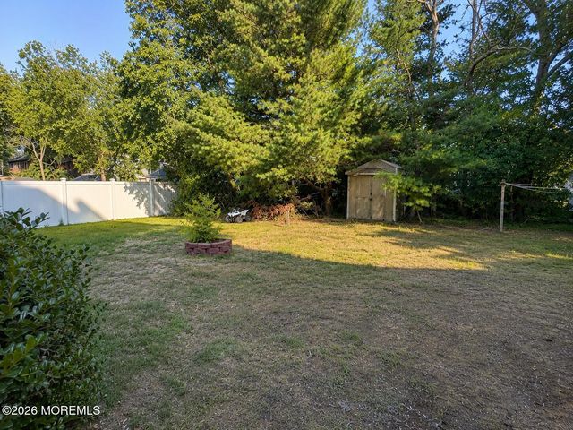 613 Branch Drive, Toms River, NJ 08755