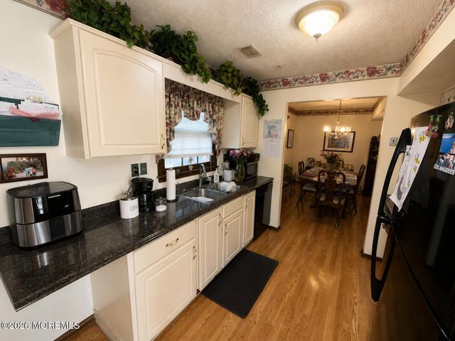 613 Branch Drive, Toms River, NJ 08755