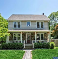 50 E Grand Avenue, Montvale, NJ 07645