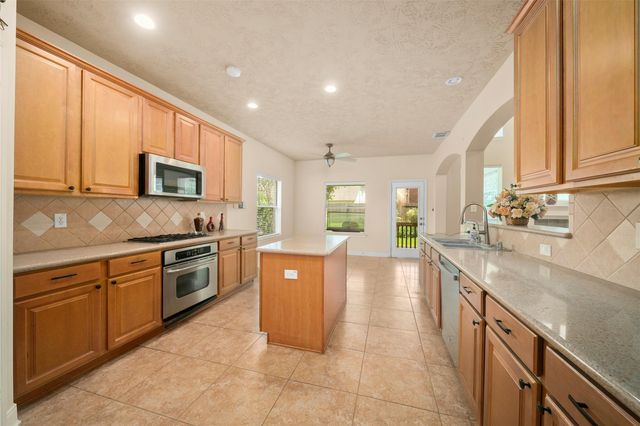 12311 Amanda Meadows, Houston, TX 77089
