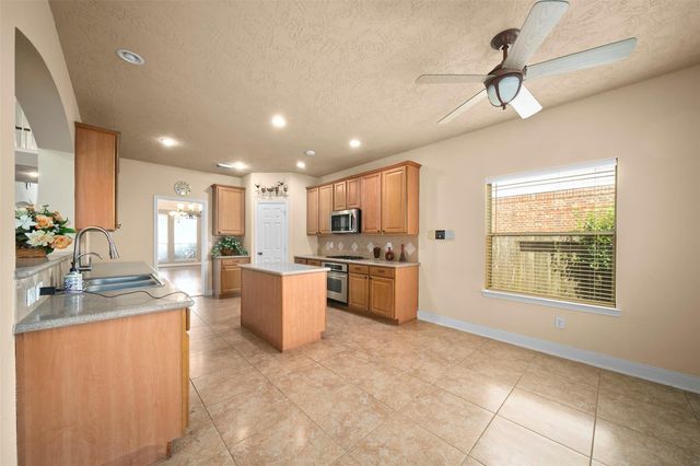 12311 Amanda Meadows, Houston, TX 77089