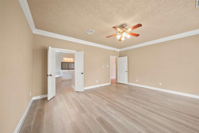 12311 Amanda Meadows, Houston, TX 77089
