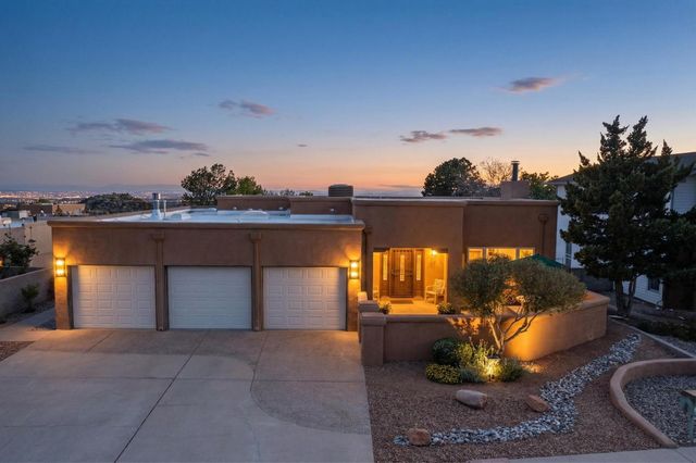 1109 Daskalos Drive NE, Albuquerque, NM 87123