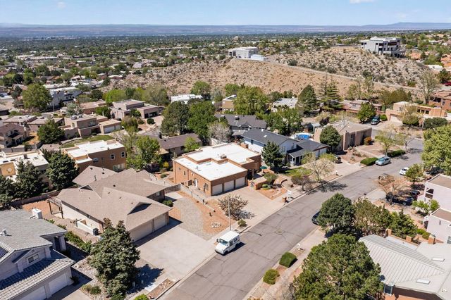 1109 Daskalos Drive NE, Albuquerque, NM 87123
