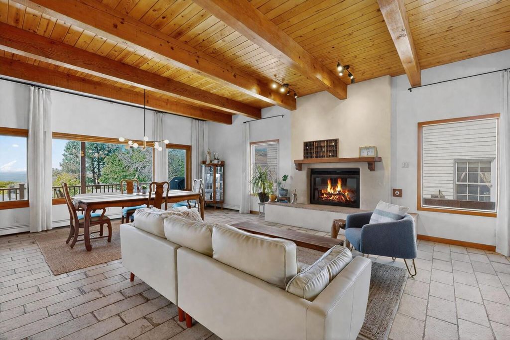 1109 Daskalos Drive NE, Albuquerque, NM 87123