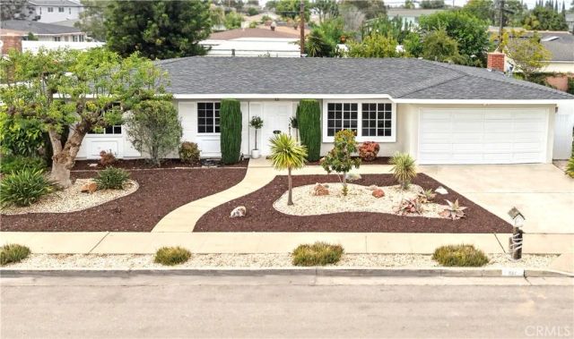 192 Buoy, Costa Mesa, CA 92627
