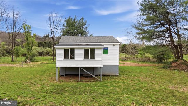 216 CEDAR RIVER LN, Augusta, WV 26704