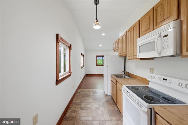 216 CEDAR RIVER LN, Augusta, WV 26704