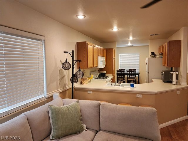 10457 Beautiful Fruit Street, Las Vegas, NV 89183