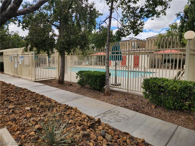 10457 Beautiful Fruit Street, Las Vegas, NV 89183