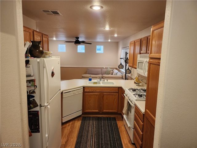 10457 Beautiful Fruit Street, Las Vegas, NV 89183