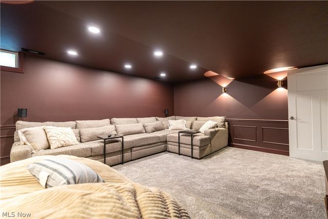 3693 Stratavon Street NW, North Canton, OH 44720