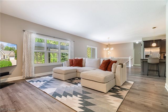 3693 Stratavon Street NW, North Canton, OH 44720