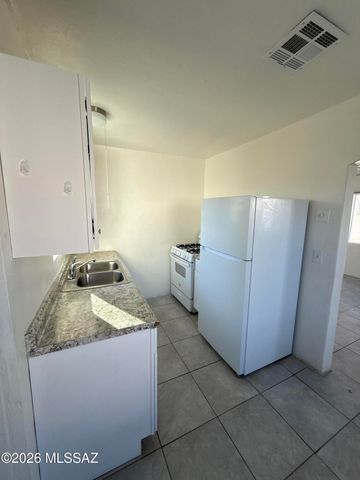 3544 S 9th Avenue, Tucson, AZ 85713