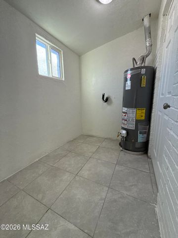 3544 S 9th Avenue, Tucson, AZ 85713