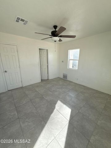 3544 S 9th Avenue, Tucson, AZ 85713