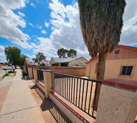 3544 S 9th Avenue, Tucson, AZ 85713