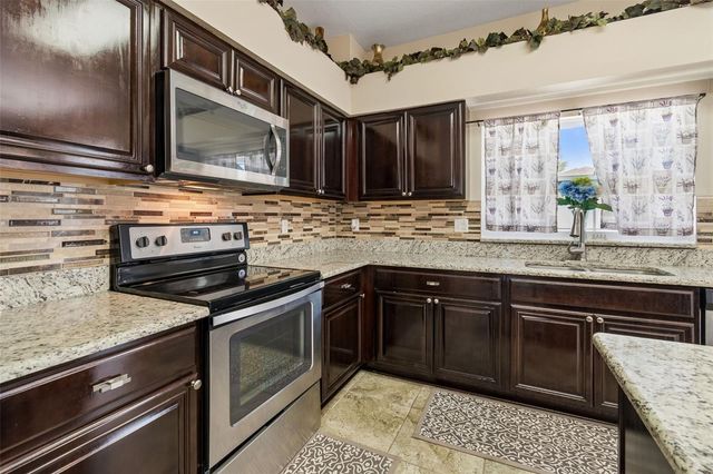 15911 MUIRFIELD DRIVE, Odessa, FL 33556