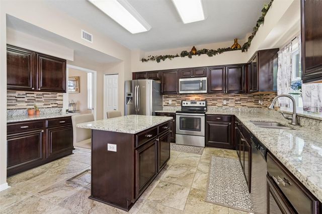 15911 MUIRFIELD DRIVE, Odessa, FL 33556