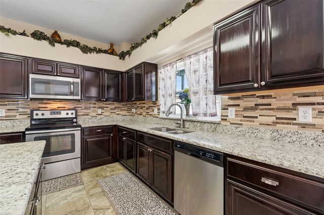 15911 MUIRFIELD DRIVE, Odessa, FL 33556