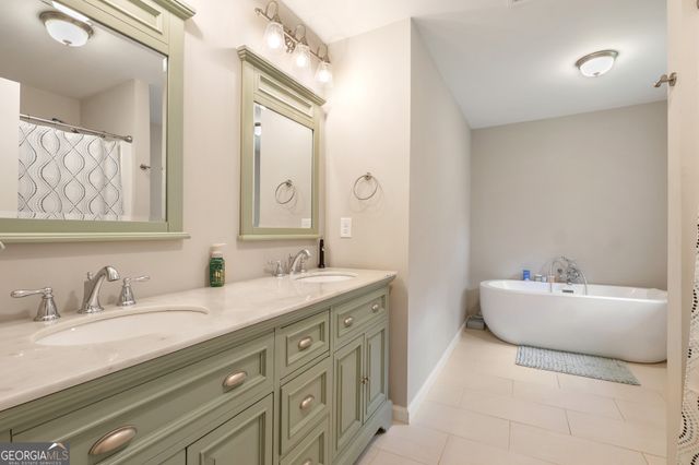 3966 W McIntosh Road, Griffin, GA 30223