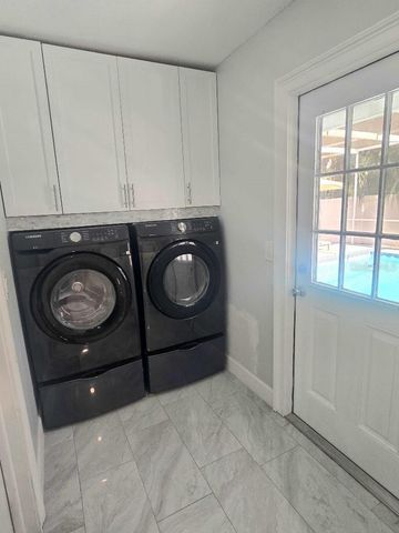 7002 DANEWOOD COURT, Tampa, FL 33615