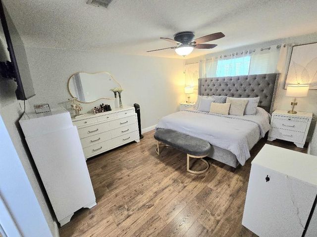 7002 DANEWOOD COURT, Tampa, FL 33615