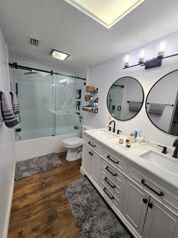 7002 DANEWOOD COURT, Tampa, FL 33615