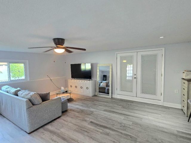 7002 DANEWOOD COURT, Tampa, FL 33615