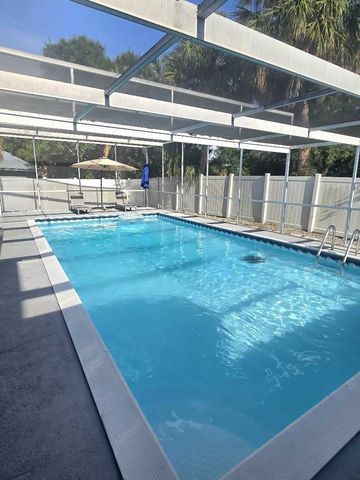 7002 DANEWOOD COURT, Tampa, FL 33615