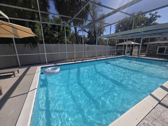 7002 DANEWOOD COURT, Tampa, FL 33615