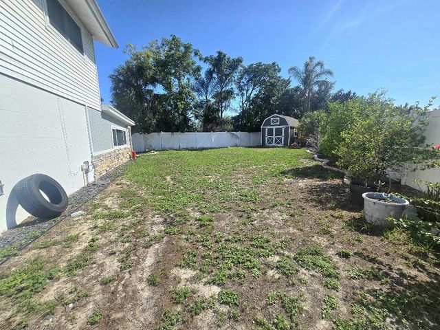 7002 DANEWOOD COURT, Tampa, FL 33615
