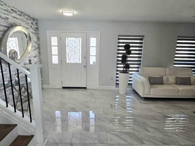 7002 DANEWOOD COURT, Tampa, FL 33615