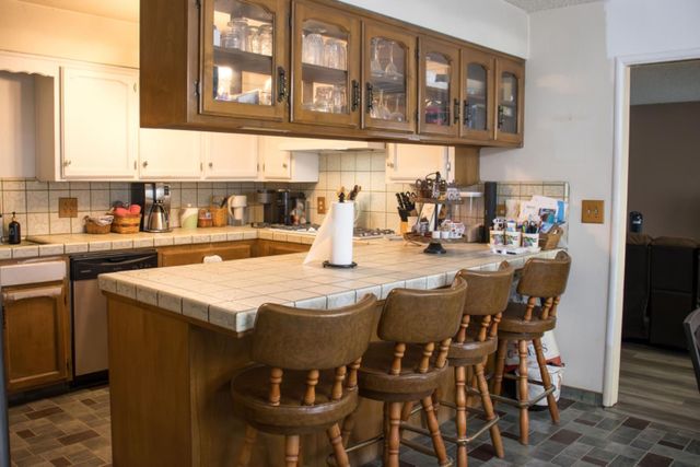 1625 S Lydia Drive, Tulare, CA 93274